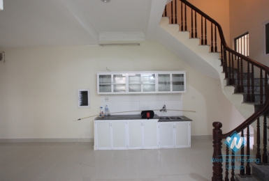  3 bedroom house for rent on Dang Thai Mai Street, Tay Ho, Ha Noi - unfurnished